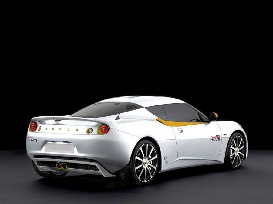  Lotus Evora Naomi for Haiti 2010 года  (фото 3 из 7)